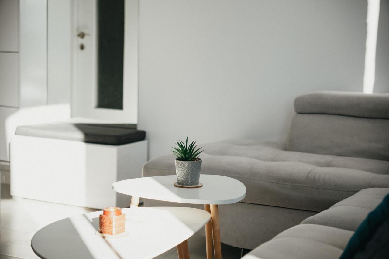 Train Station Modern App - The Nest Apartment Тирана Екстериор снимка