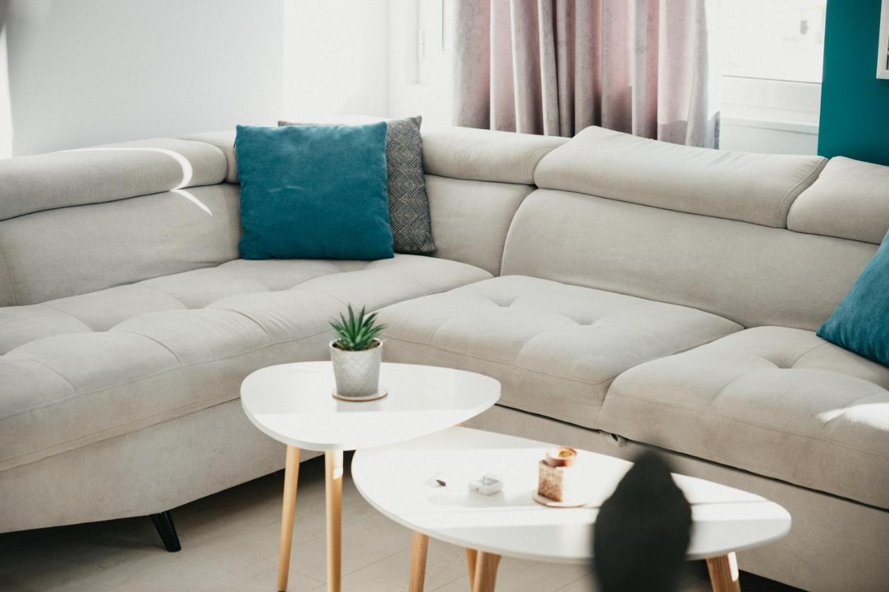 Train Station Modern App - The Nest Apartment Тирана Екстериор снимка
